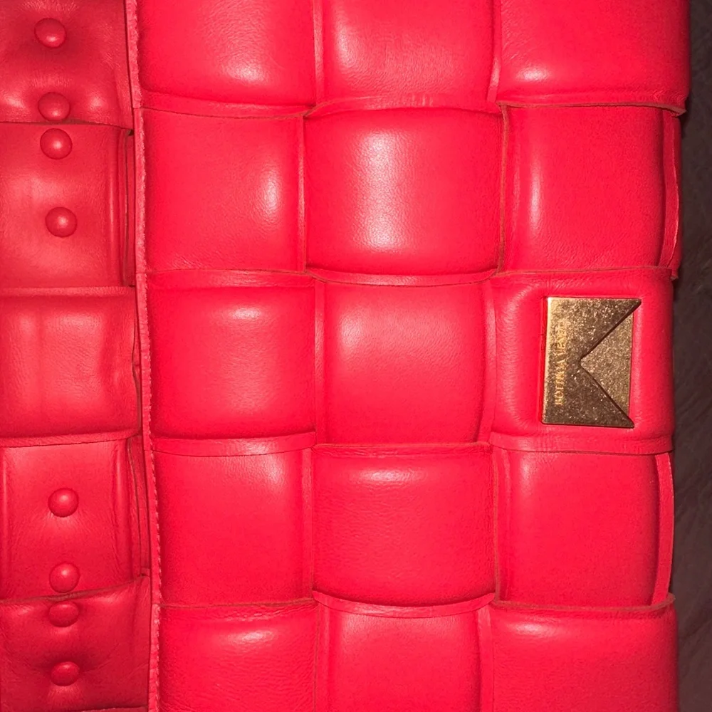 Bottega Veneta pink and lollipop gold padded Cassette bag - Picture 4 of 7